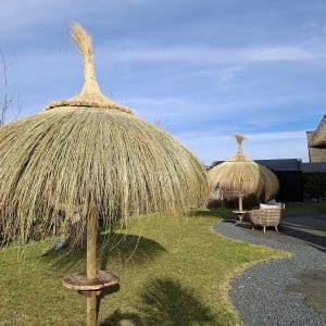 Solara Palma strandparasol 2 stuks in de tuin